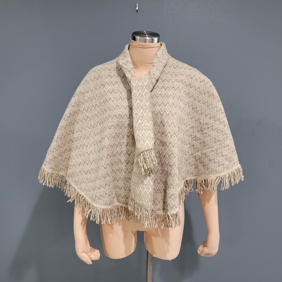 Confecciones Artilana wool cape OSFM - Picture 1 of 9